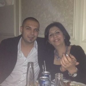 Meet your Posher, Hala